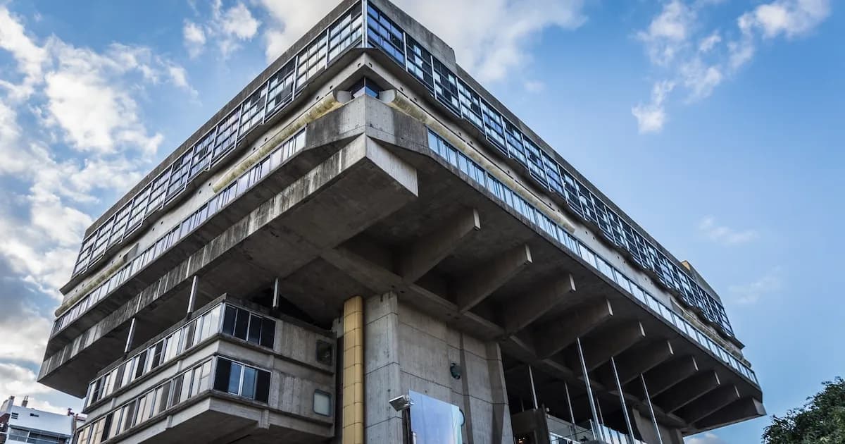 La Biblioteca Nacional: un ícono de Buenos Aires entre la admiración y la controversia