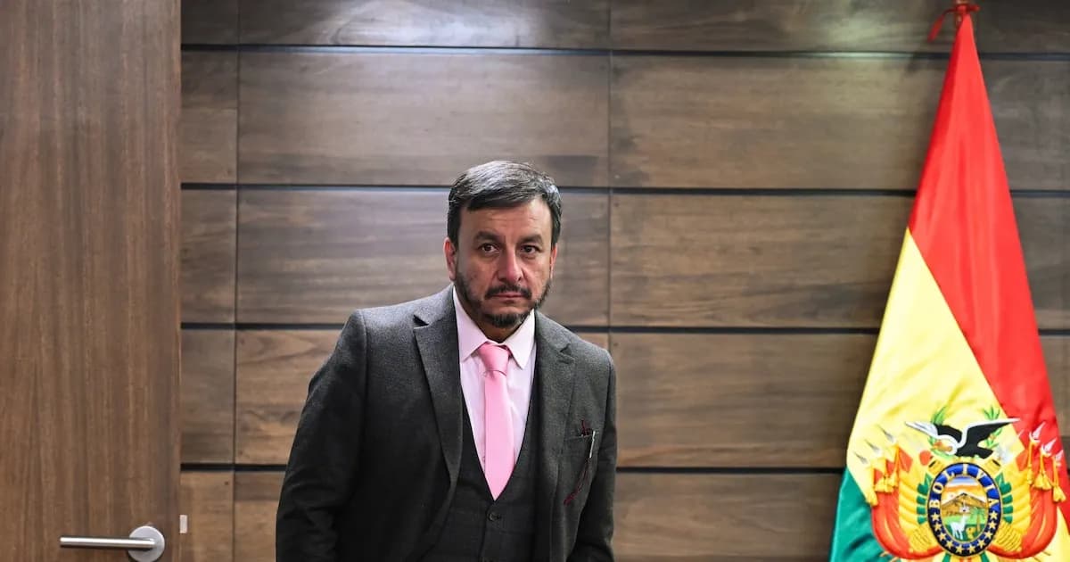 Ministro de Hidrocarburos boliviano sortea moción de censura en medio de tensiones por combustibles