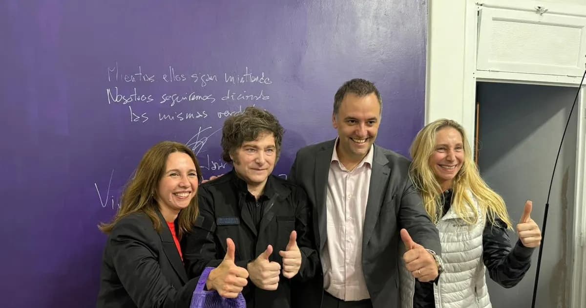 La Libertad Avanza enfrenta desafíos en CABA: el futuro de Adorni y el rol de Bullrich