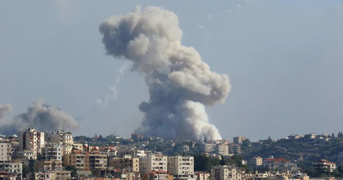 Israel intensifica ataques a Hezbolá en Líbano en medio de negociaciones de paz