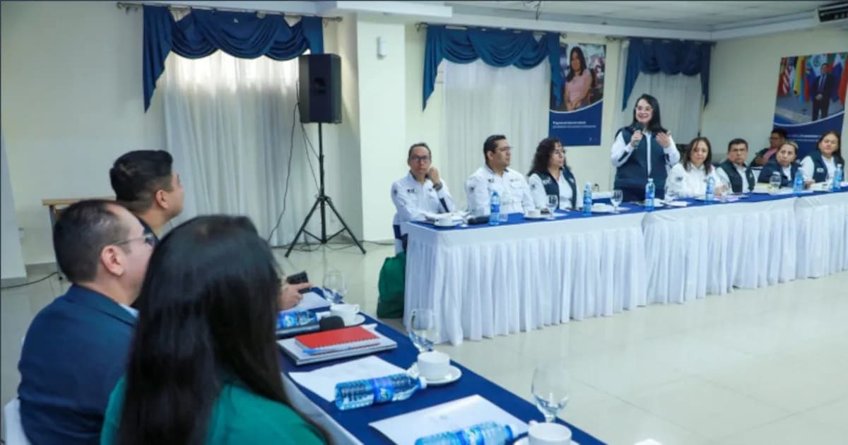 Delegación guatemalteca se reúne con autoridades laborales de El Salvador