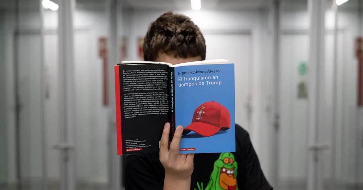 El PSOE solicita al Congreso el reconocimiento del 'bibliocausto' en la dictadura franquista