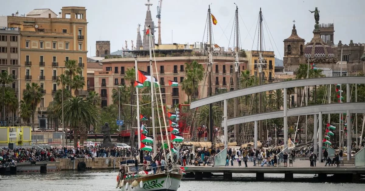Flotilla humanitaria hacia Gaza zarpa desde Barcelona bajo condiciones adversas