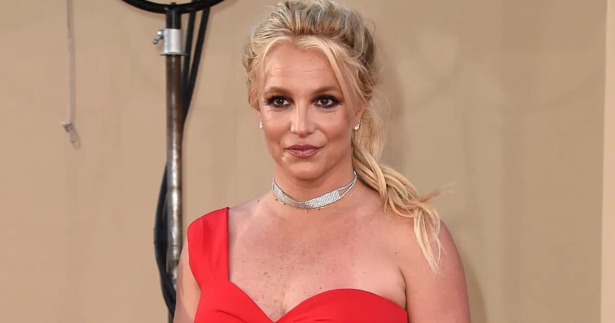 Britney Spears inicia tratamiento en rehabilitación tras problemas legales y de salud
