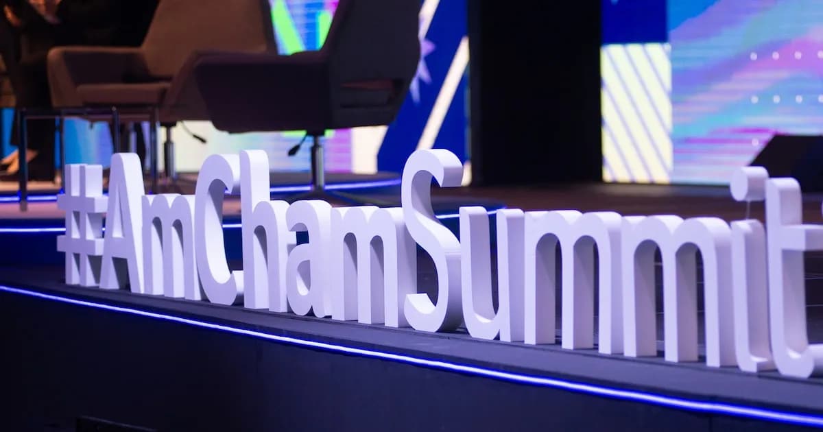 Cumbre de AmCham 2026: Milei y Caputo lideran el debate sobre el desarrollo federal en Argentina