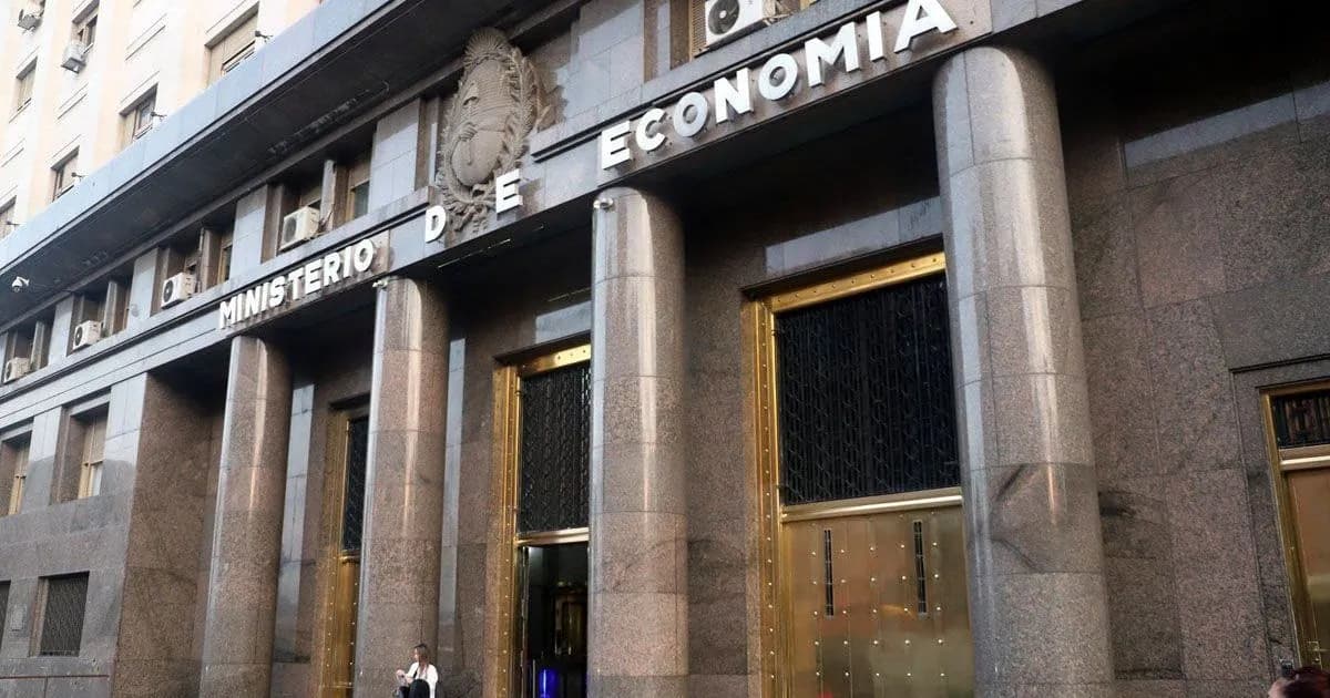 El Tesoro establece una tasa mínima del 5% para el Bonar 2027 en nueva licitación