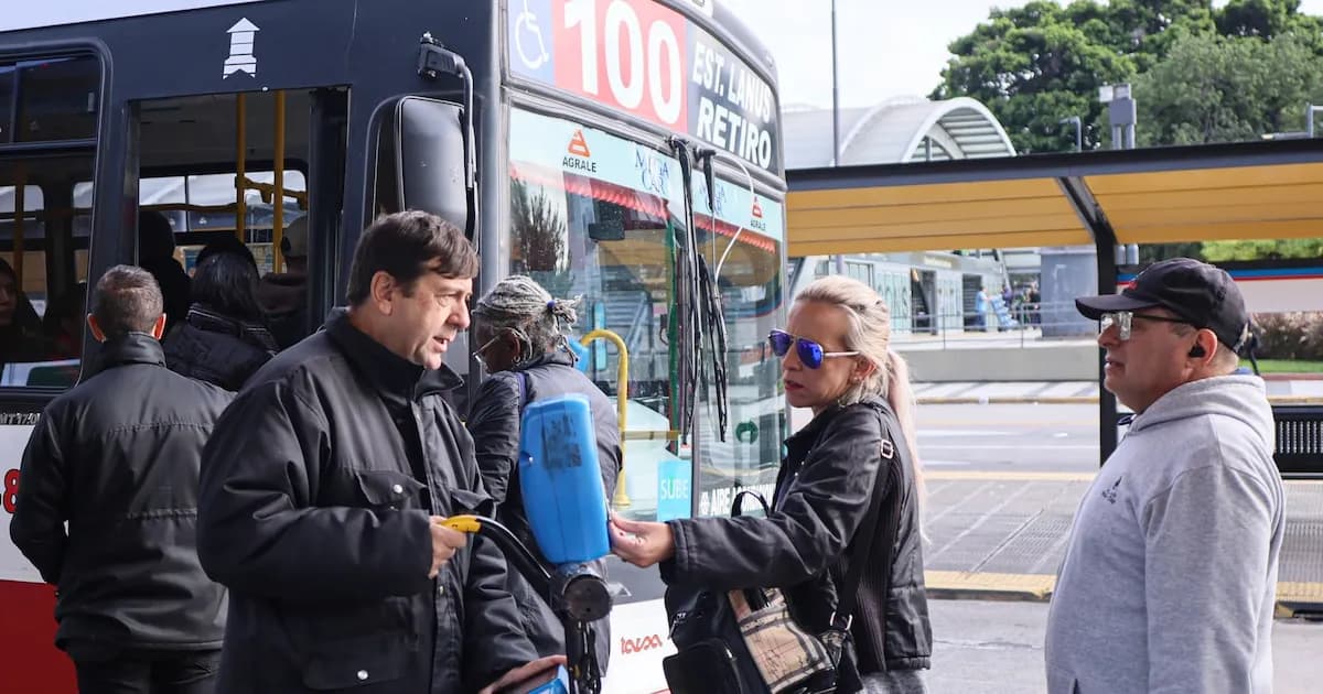 El Gobierno destinará fondos a empresas de colectivos para mitigar la crisis del transporte