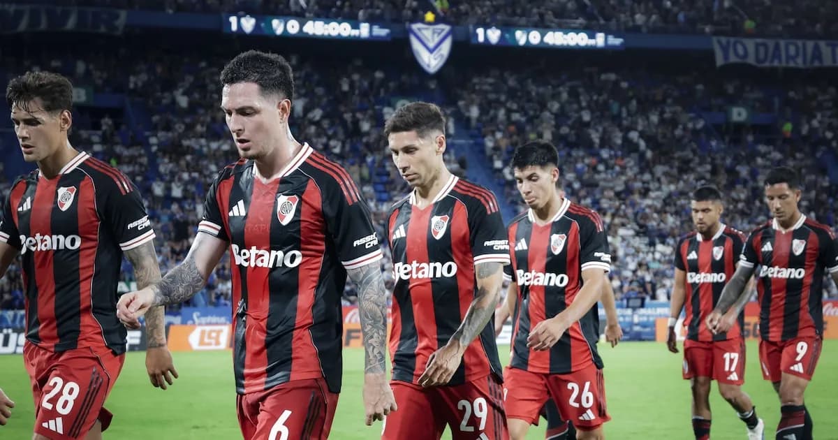 San Lorenzo se afianza como líder tras la derrota de River ante Vélez en el Torneo Apertura
