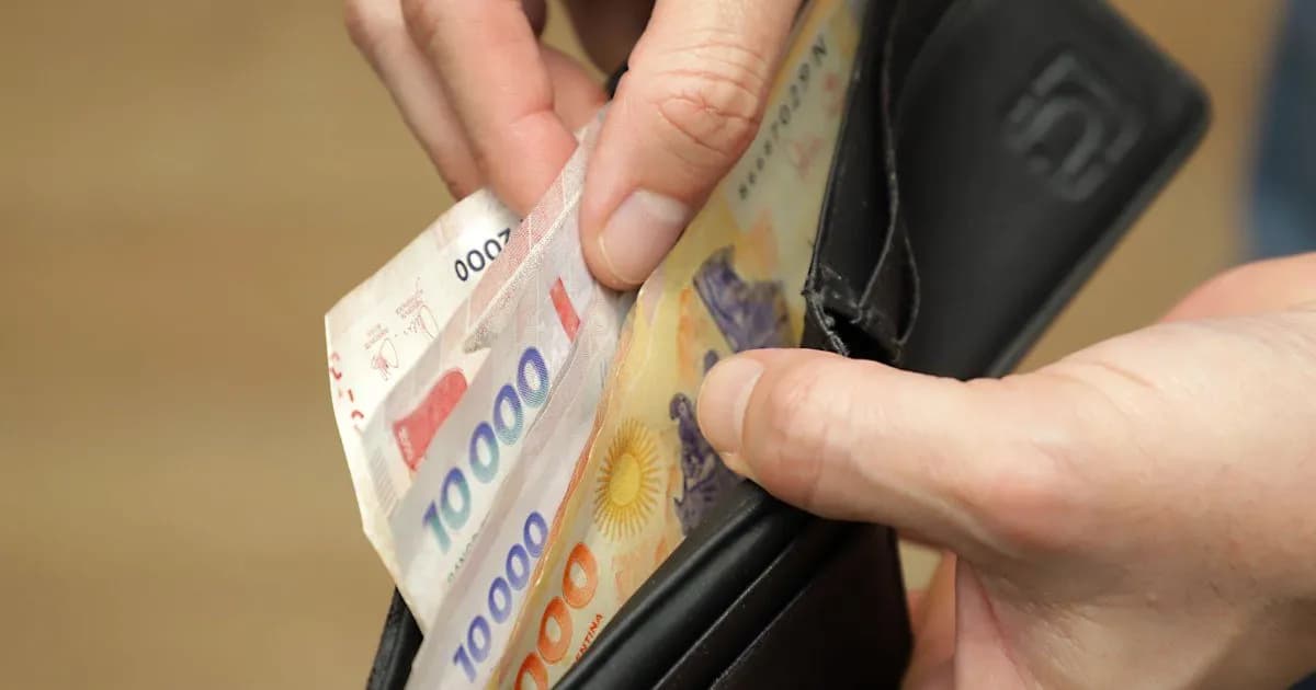 La circulación de billetes cae drásticamente: un análisis de la economía argentina