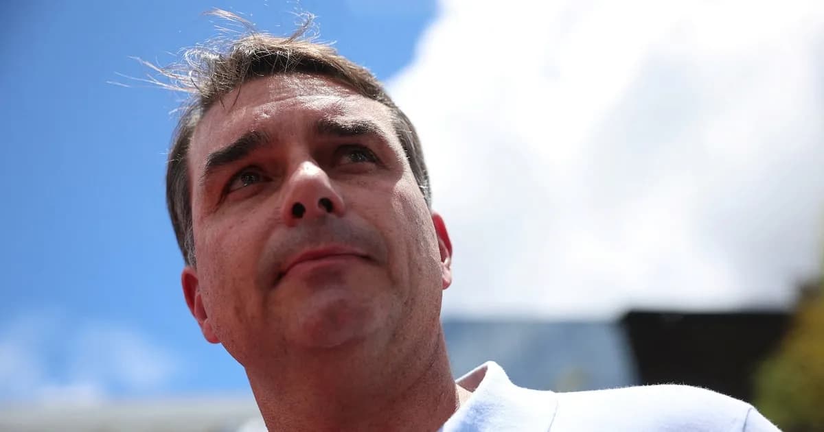 Investigación contra Flávio Bolsonaro por acusaciones de narcotráfico a Lula