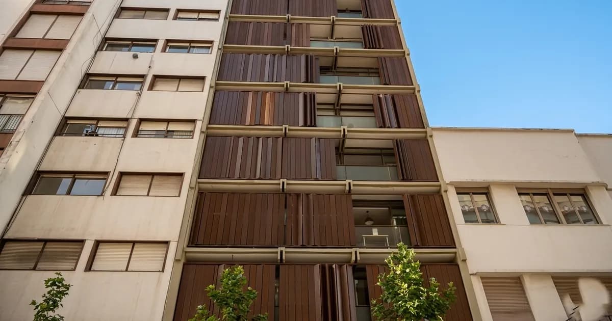 Manuel Adorni pone a la venta un departamento en La Plata: detalles y precio actual