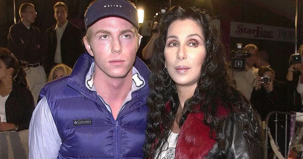 Cher busca tutela de su hijo Elijah tras alarmantes problemas de adicción