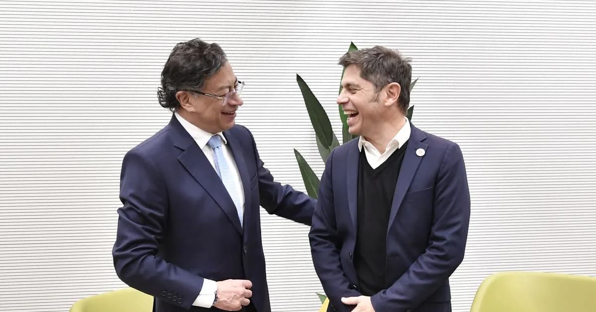 Kicillof critica al Gobierno de Milei desde Barcelona y refuerza lazos internacionales