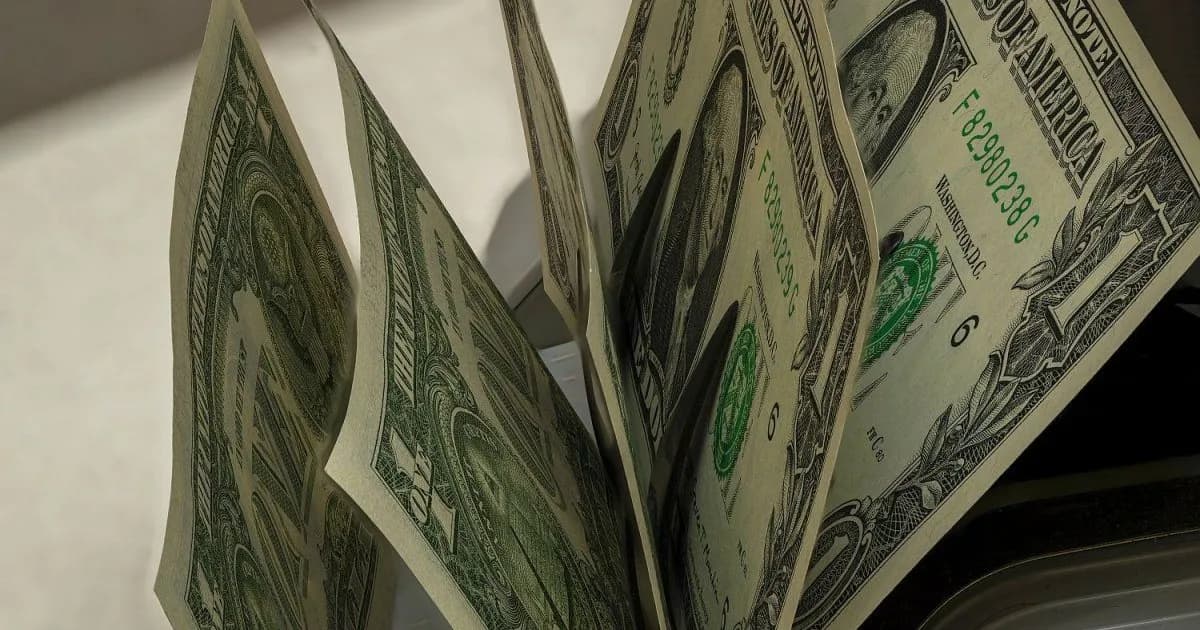 El dólar blue repunta: primer aumento semanal en casi un mes