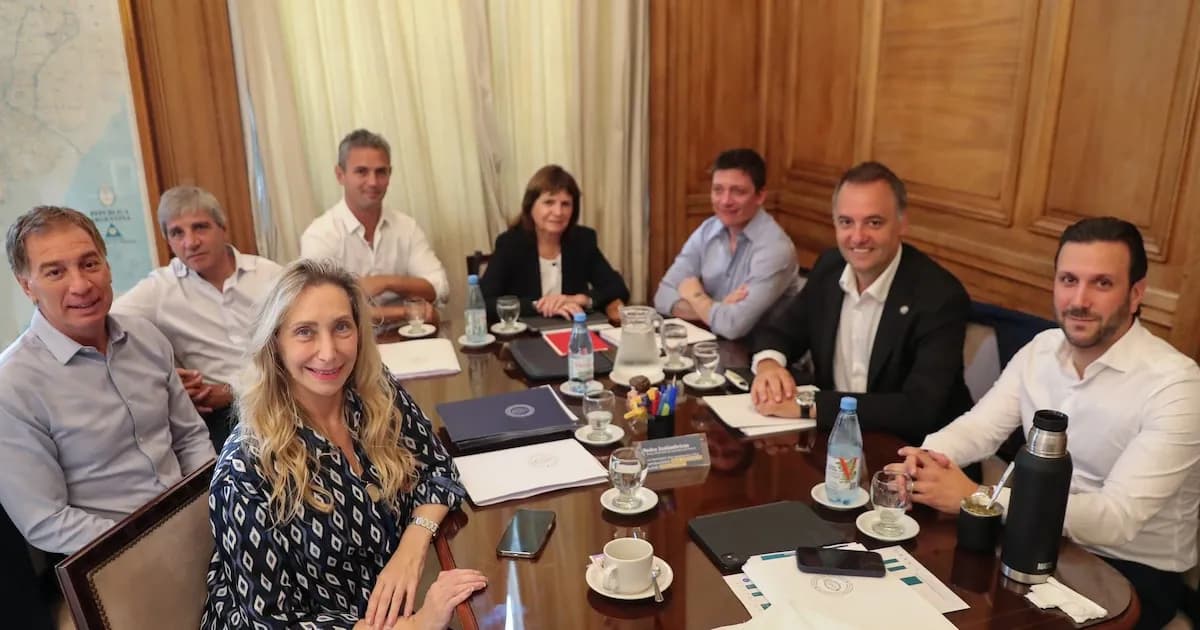 La presión crece sobre el Gobierno: crisis económica y cuestionamientos internos