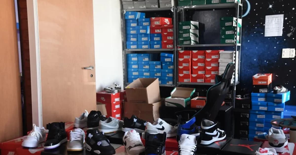 Desmantelan una red de falsificación: 831 pares de zapatillas incautadas en Avellaneda