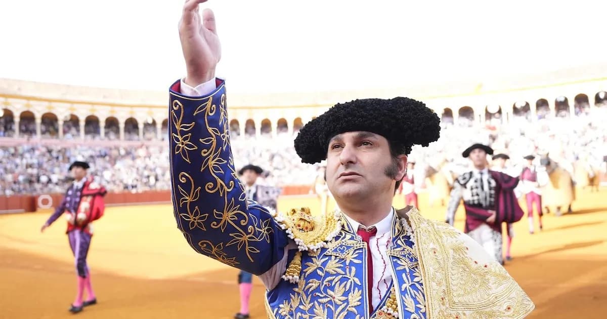 Morante de la Puebla sufre grave cornada en La Maestranza y es trasladado a un hospital