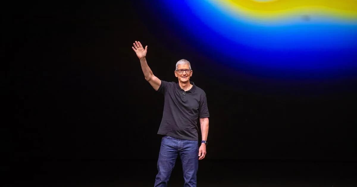 Tim Cook se retira como CEO de Apple: un repaso a su legado en la era moderna