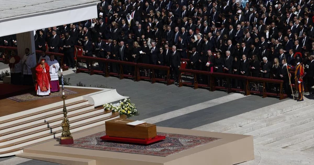 Emotivo adiós al papa Francisco en el primer aniversario de su fallecimiento