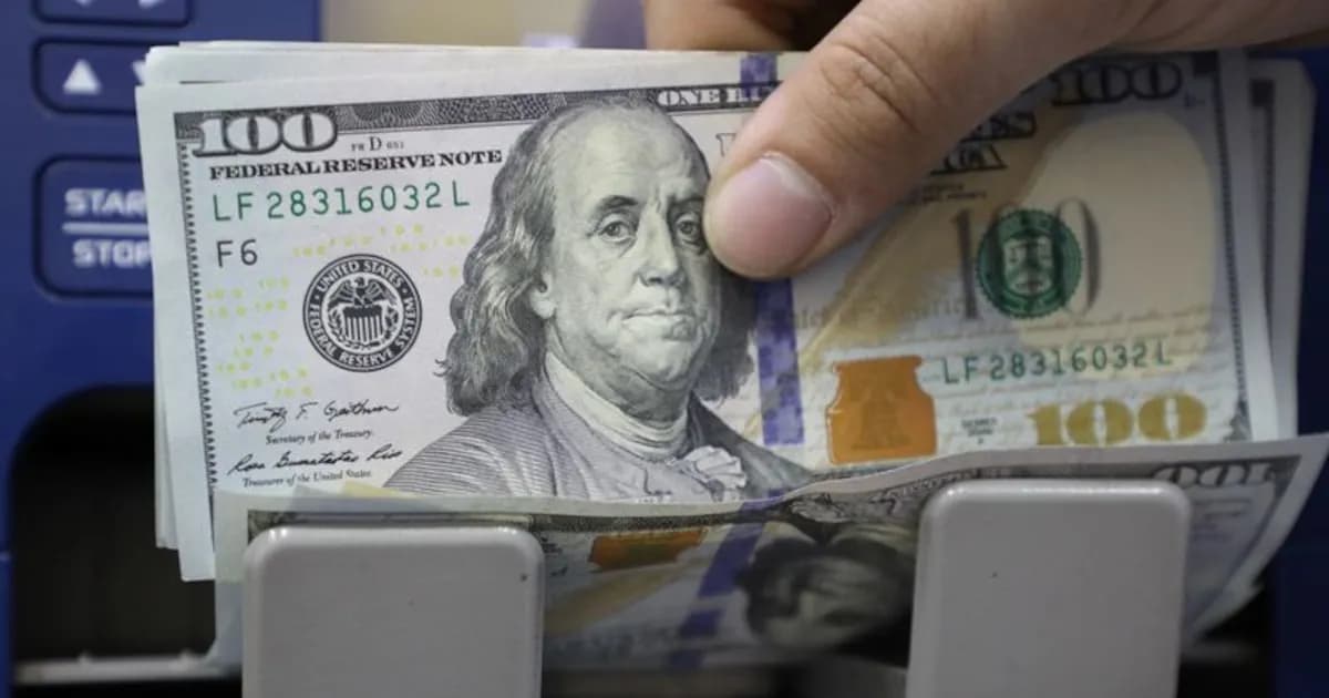 El dólar en República Dominicana inicia la semana con un leve aumento en su cotización