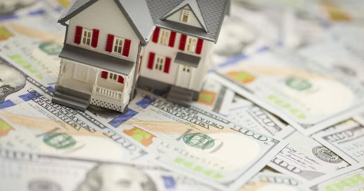 Incremento en las consultas de créditos hipotecarios tras la baja de tasas, aunque el acceso sigue restringido