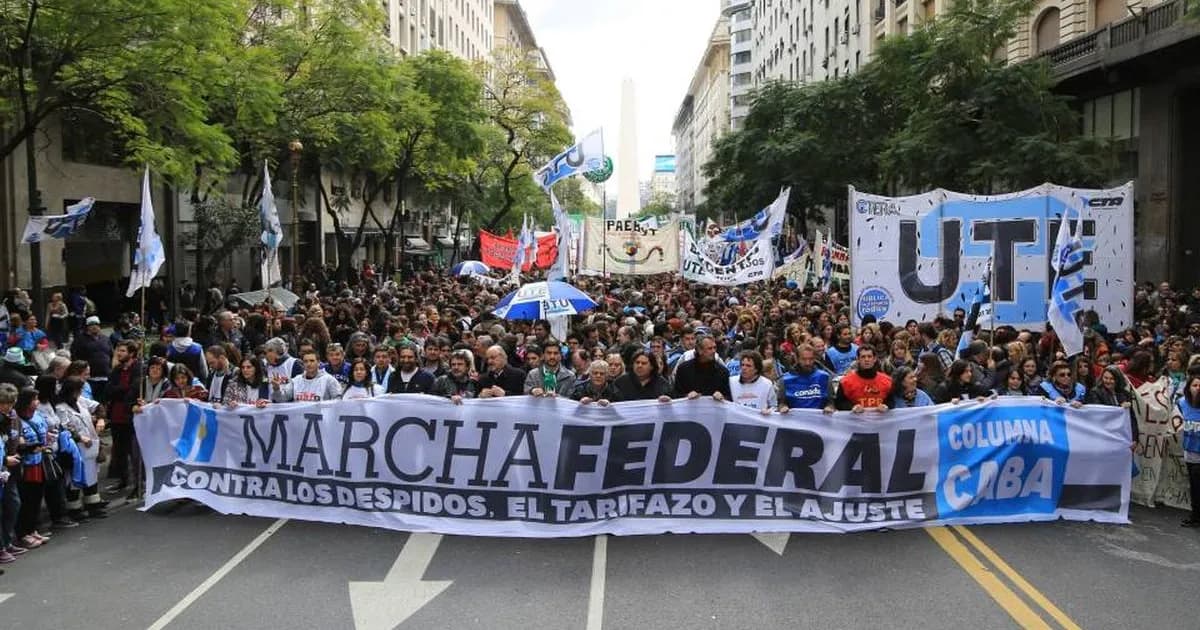 Marcha Federal convocada por universidades para exigir financiamiento educativo