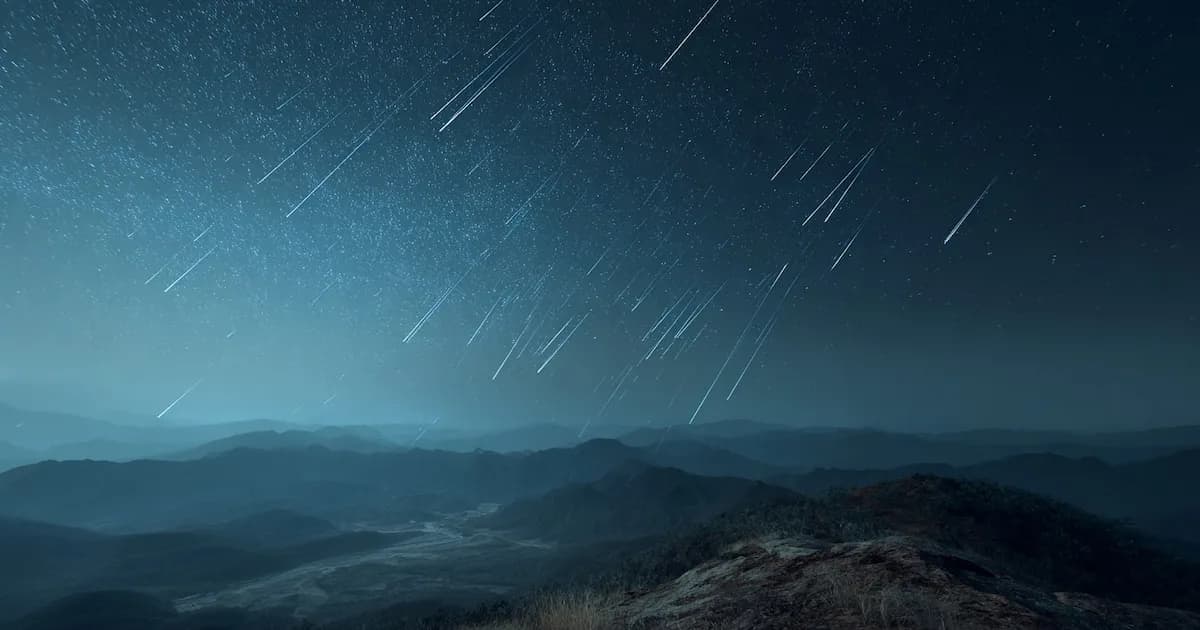 Espectáculo Celestial: La Lluvia de Meteoros Líridas Deslumbra en Abril