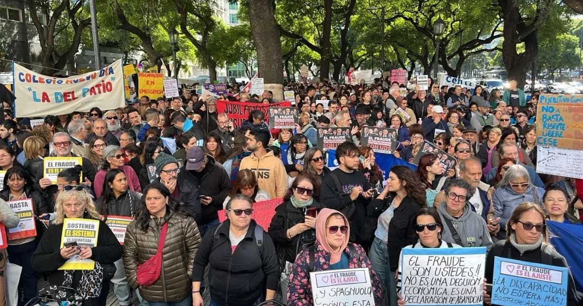Protestas por recortes en pensiones y nuevo proyecto de ley sobre discapacidad