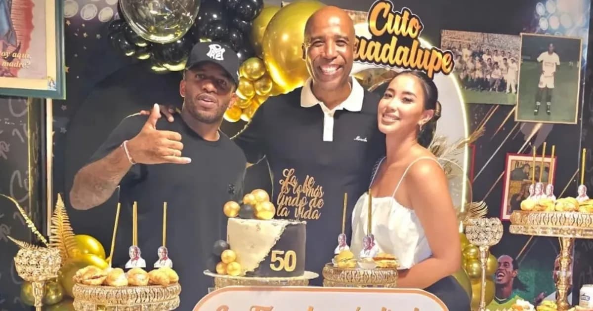 Cuto Guadalupe celebra sus 50 años con un regalo sorpresa de Jefferson Farfán