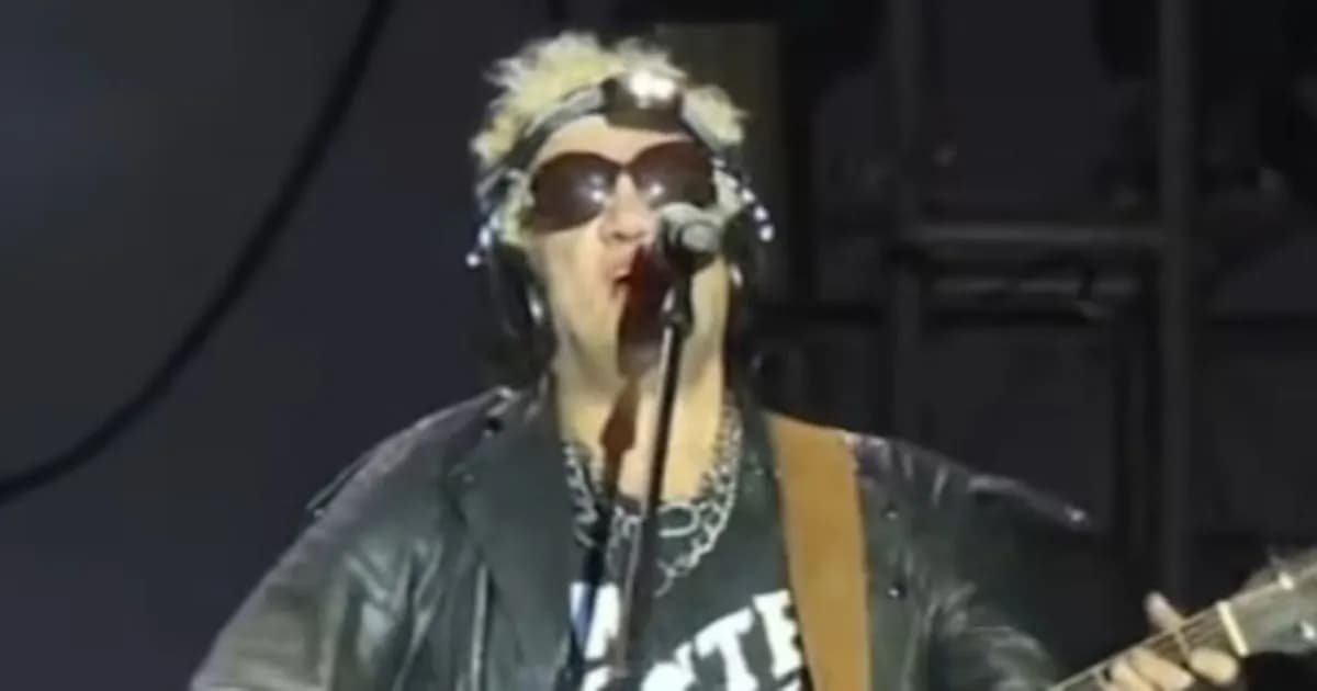 Pity Álvarez vuelve con 'Lejos de ser': un regreso cargado de simbolismo y crítica social