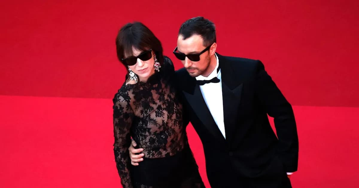 La Innovadora Conexión entre Moda y Cine de Autor de Anthony Vaccarello