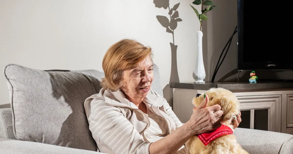 Un innovador robot mascota para asistir a adultos mayores en su hogar