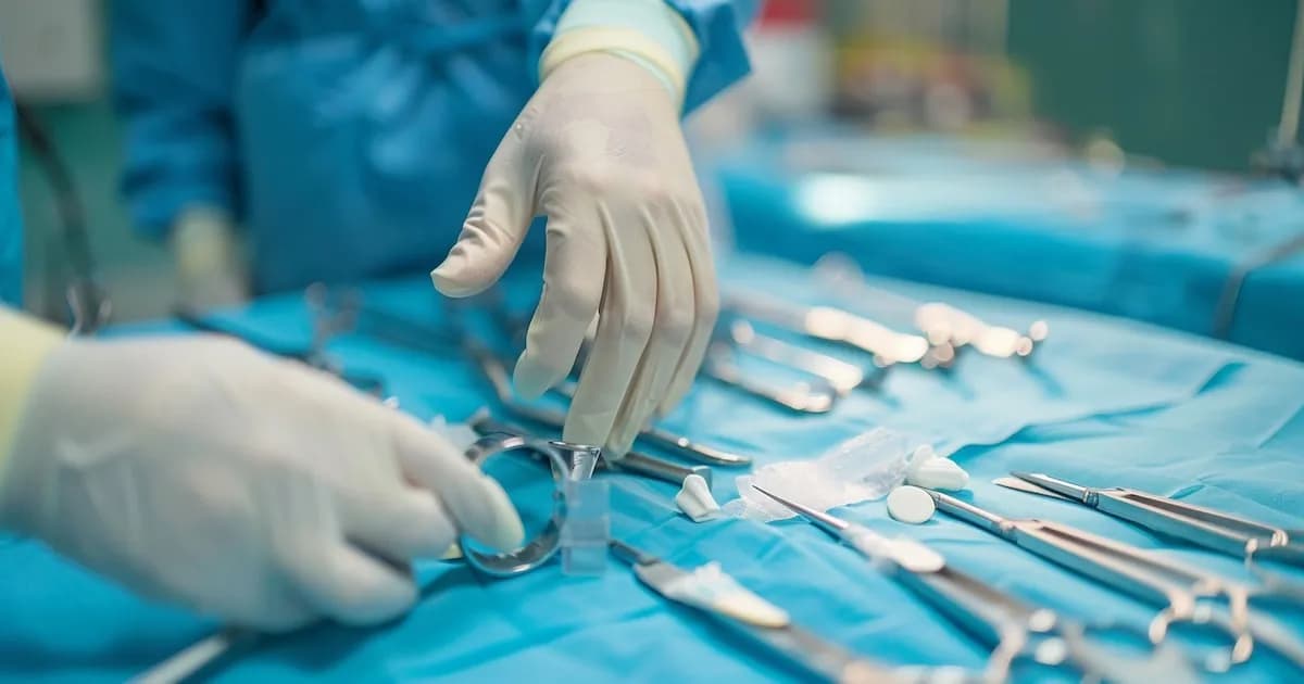 Justicia ordena indemnización tras cirugía fallida que dejó una aguja en el abdomen de una mujer