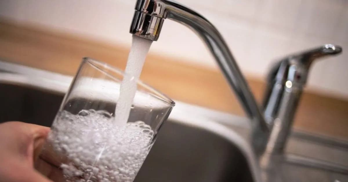 El Gobierno limita las tarifas de AySA hasta agosto para mitigar el impacto en usuarios