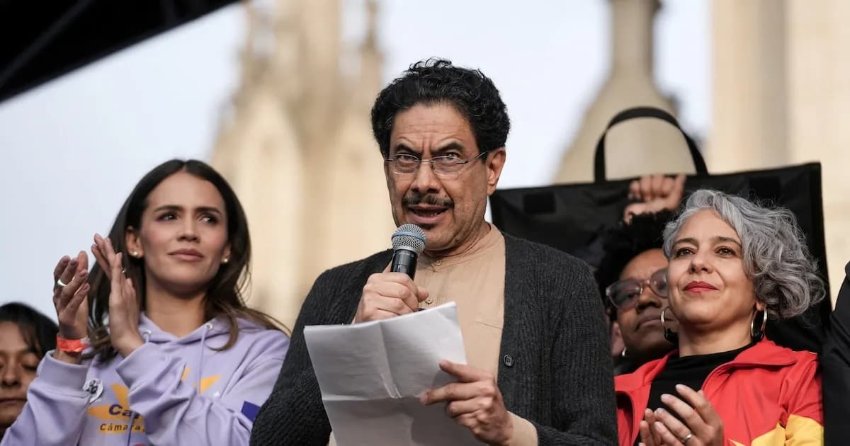 Iván Cepeda recibe apoyo sindical para su candidatura presidencial en Colombia