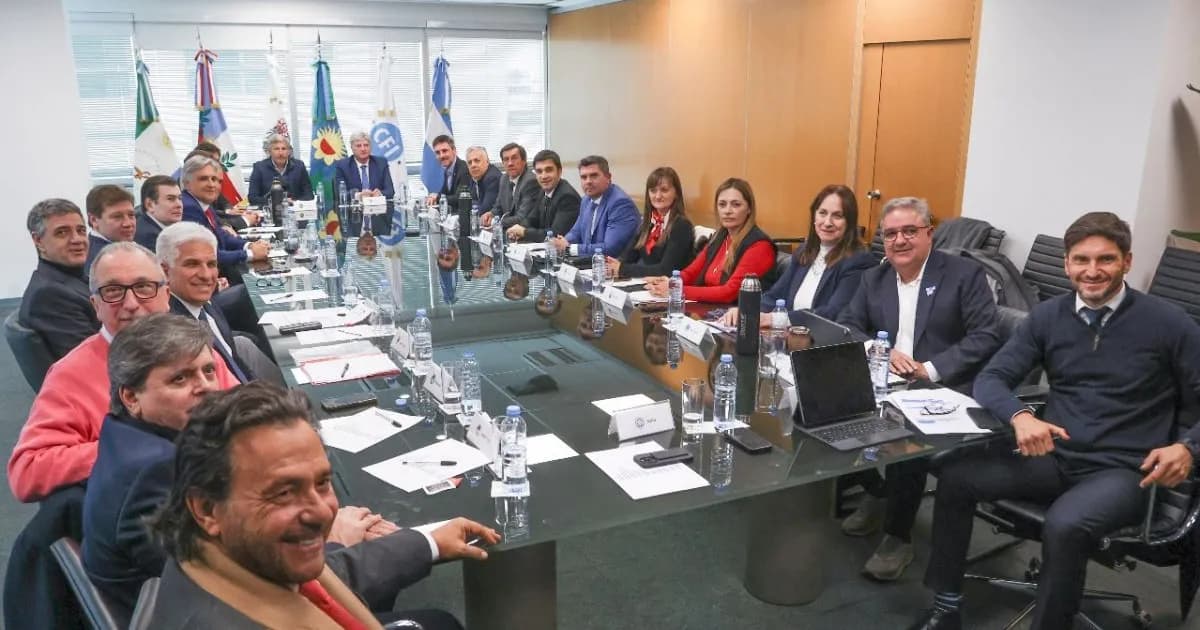 Gobernadores expresan dudas sobre la eliminación de las PASO y complican la reforma electoral