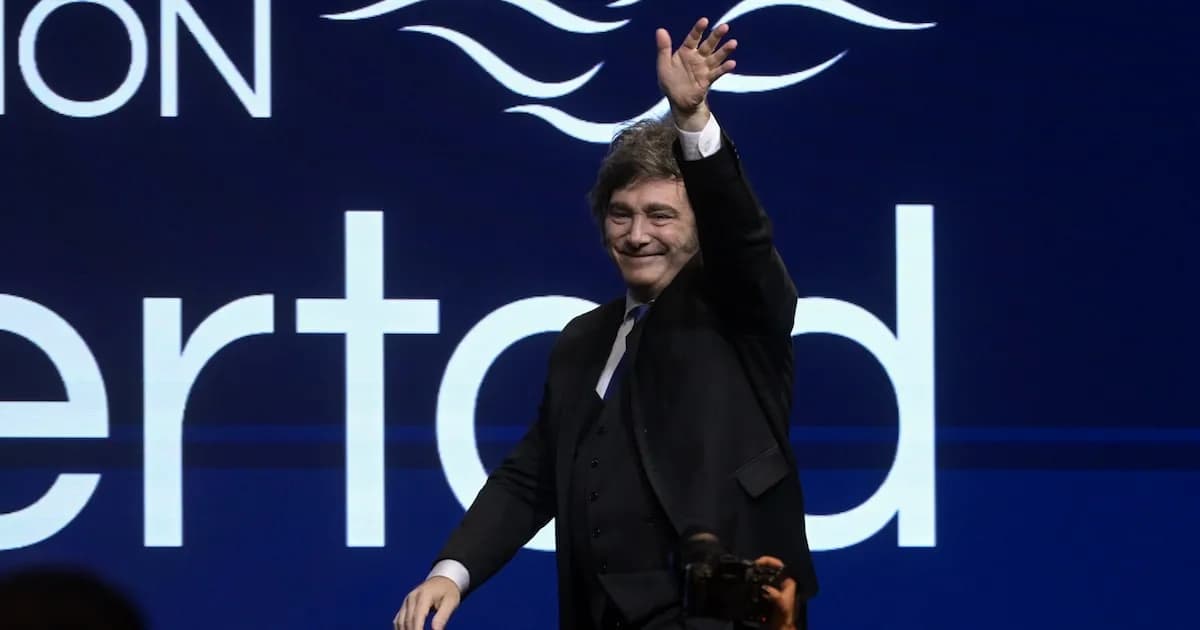 Milei defiende su gestión en evento liberal sin saludar a Macri