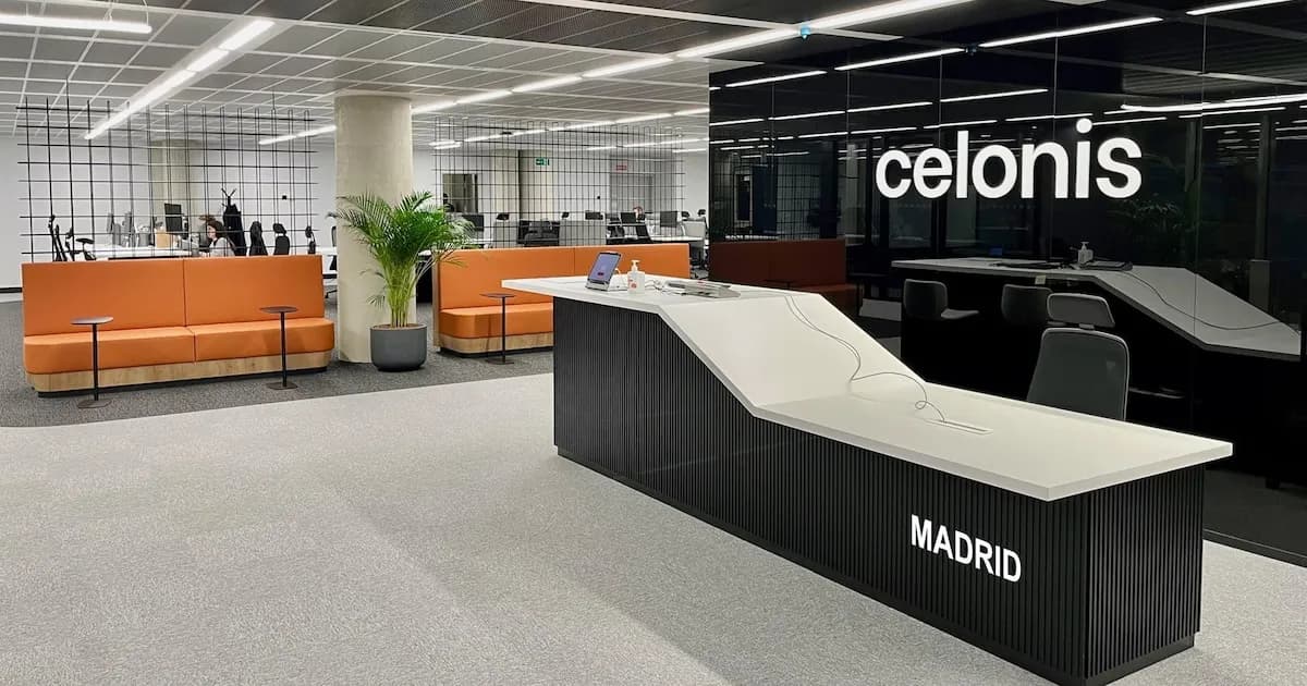 El 90% de las empresas busca aprovechar la IA, pero enfrentan obstáculos operativos