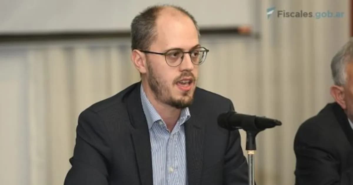 Matías Álvarez asume como nuevo presidente de la Unidad de Información Financiera