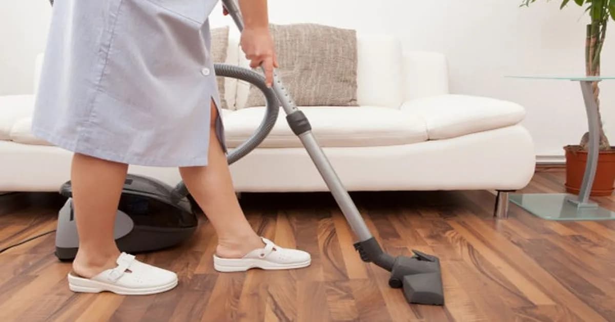 El Gobierno llama a reunión para aumentar salarios de empleadas domésticas desde mayo