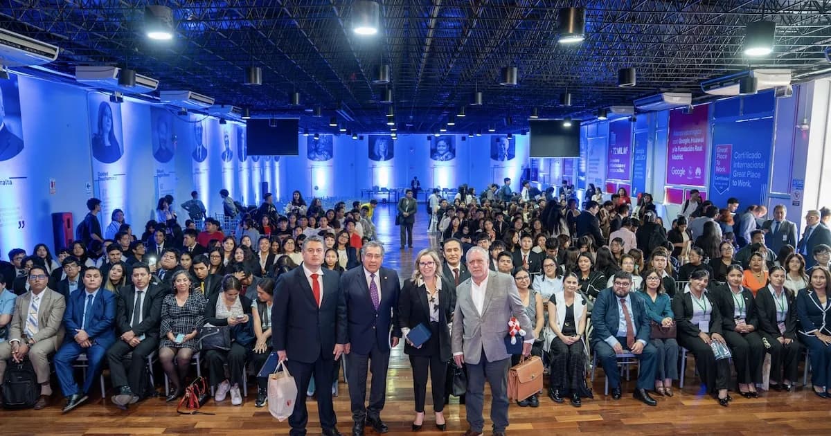 Expertos destacan la importancia del voto en el futuro democrático de Perú