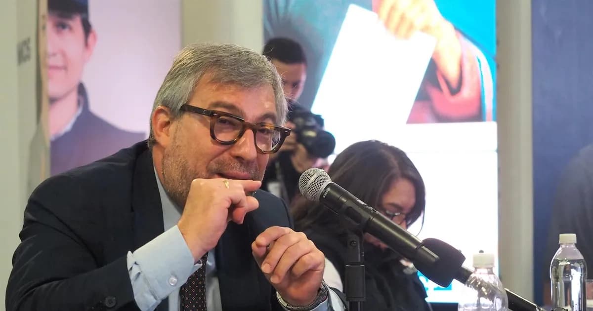 Prohibición de salida del país para exjefe electoral de Perú tras irregularidades en elecciones