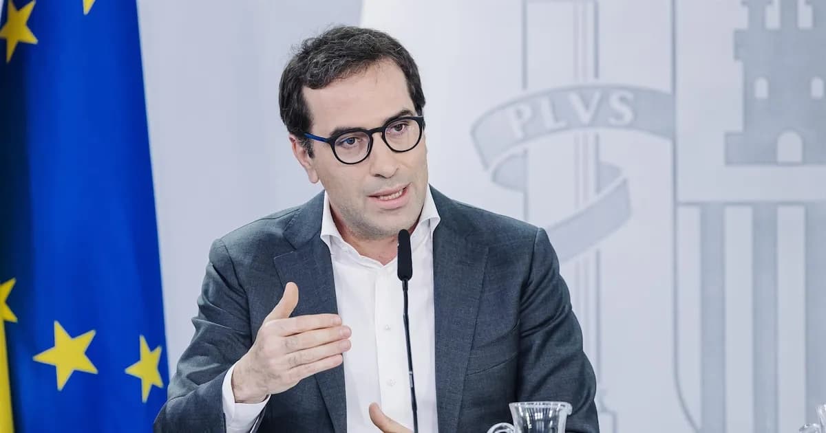 España proyecta gasto fiscal controlado para 2026, superando objetivos iniciales