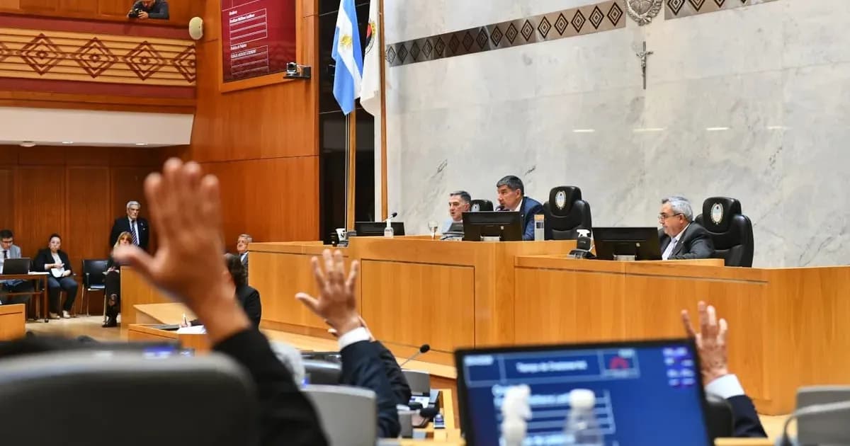 Tucumán aprueba la Ley de Ficha Limpia: un avance hacia la transparencia pública