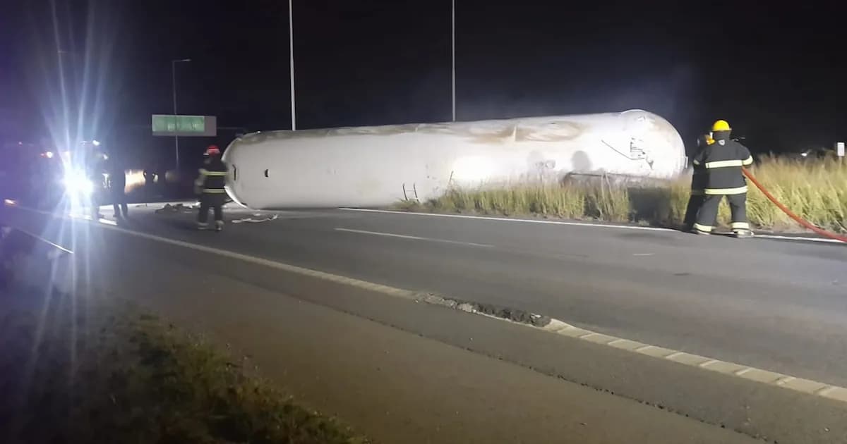 Tragedia en Córdoba: choque entre camiones dejó un conductor muerto y varios accidentes viales