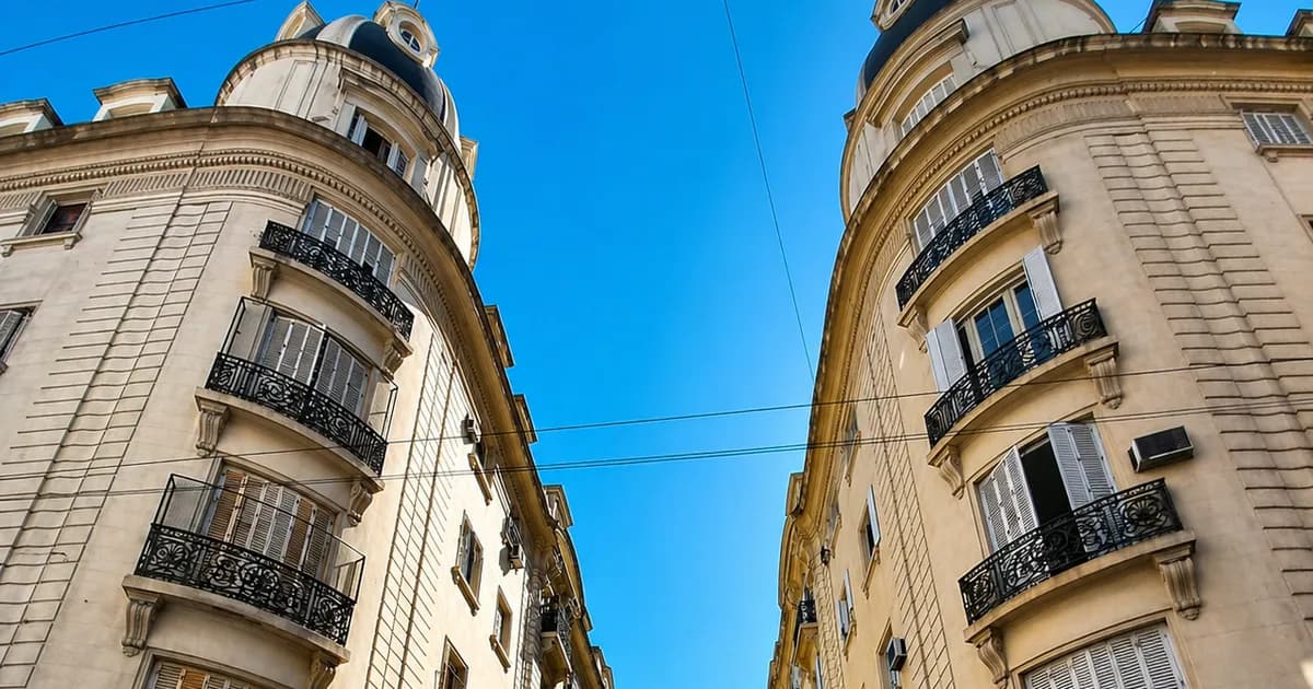 El Pasaje Rivarola: un rincón parisino en el corazón de Buenos Aires