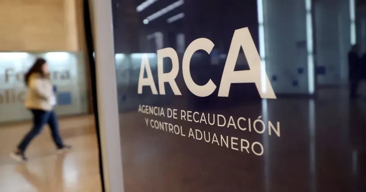 Caída en la recaudación fiscal: IVA y Ganancias continúan en descenso, aunque moderado