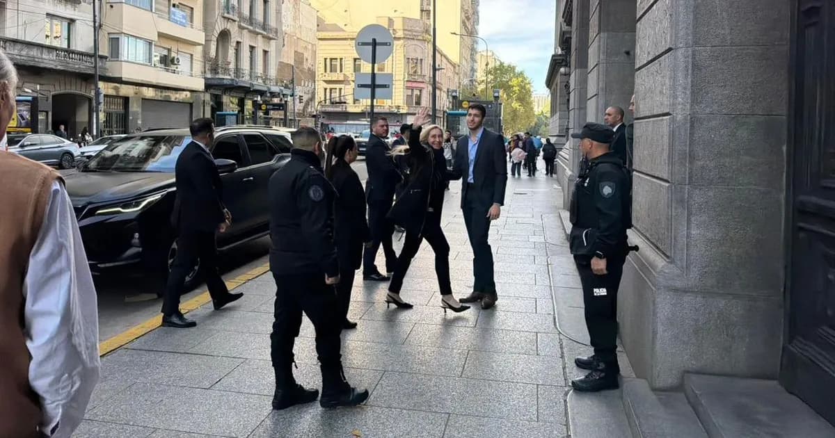 Karina Milei se reúne con Martín Menem y diputados libertarios por la agenda parlamentaria