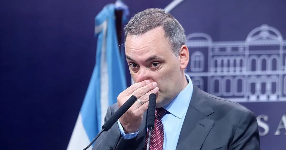 Nuevo escándalo en el Gobierno: piden la detención de Manuel Adorni por presión a un testigo