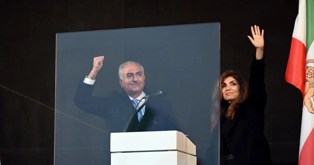 Reza Pahlaví insta a las fuerzas armadas iraníes a oponerse a los ayatollahs ante la amenaza de EE.UU.